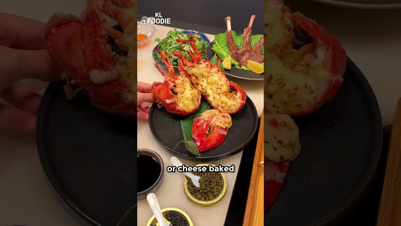 Japanese A5 Wagyu Buffet with unlimited live lobster 😍 📍  The Wagyu Tavern 桃源の牛
