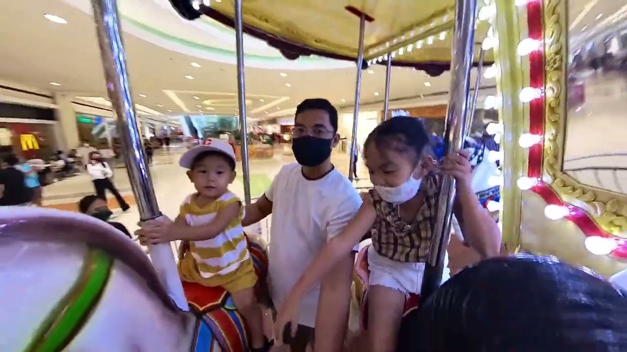 SM Carousel