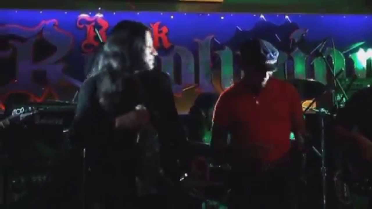 Barrio Pobre - Toda la Noche ft. Toño Lira