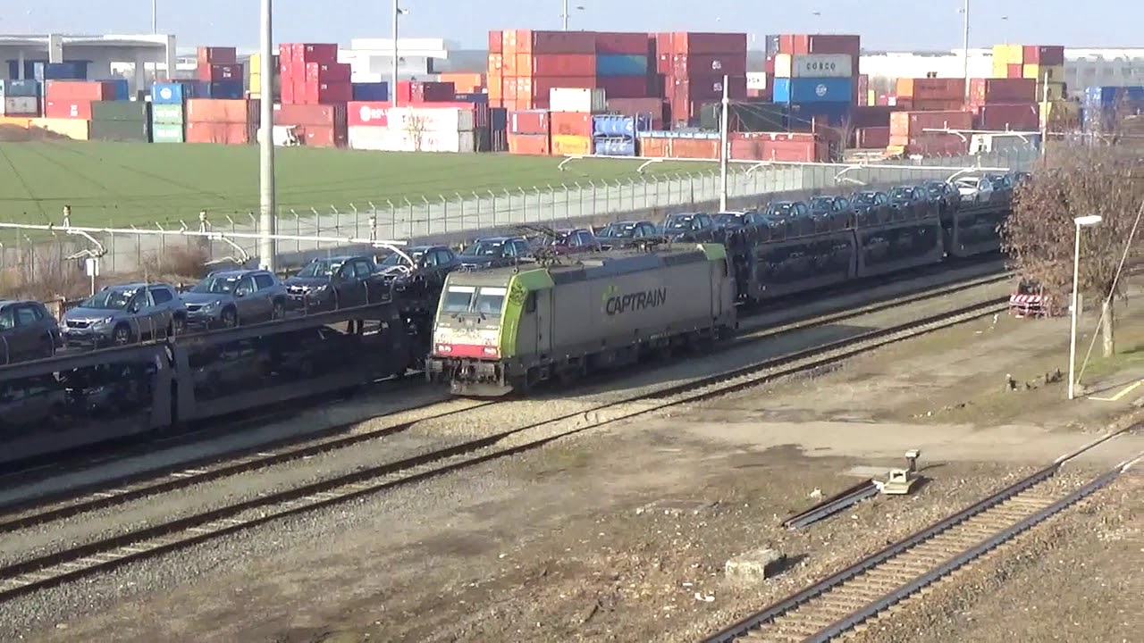 CAPTRAIN 483 312 con bisarche auto nuove a Rivalta Scrivia 21-1-2019