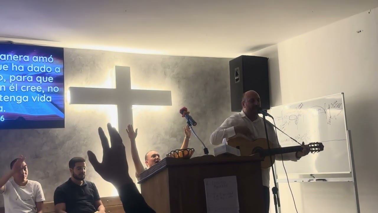 Hermanos Lucas de Badajoz; Popurrí de Alabanzas… Adoración