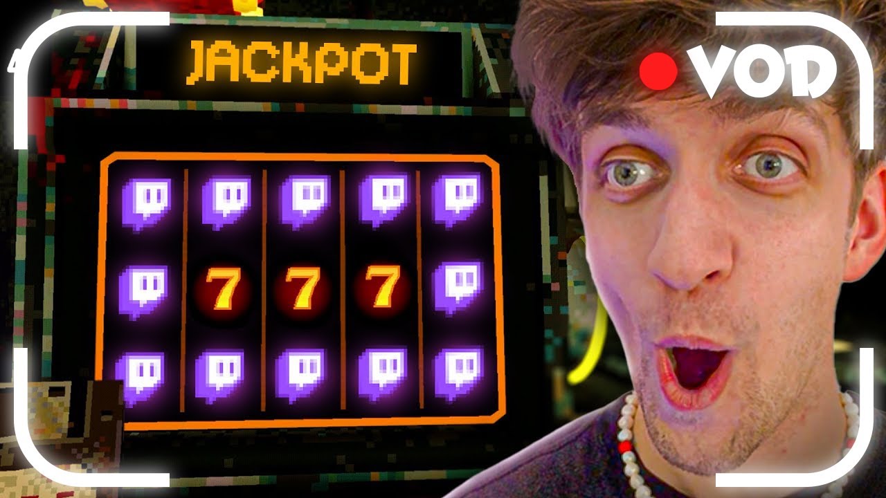 MY CHAT MADE THE CRAZIEST CLOVERPIT RUN | Cloverpit (Pezzy VOD)