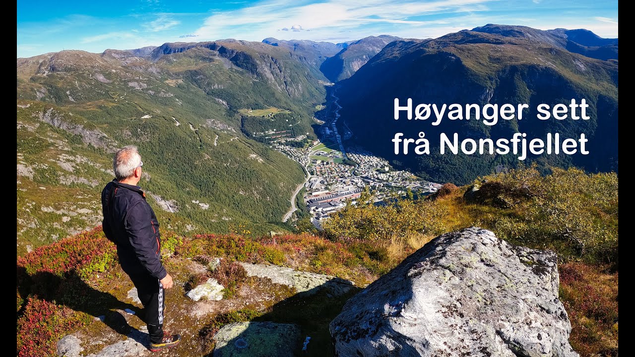 Høyanger sett fra Nonsfjellet 2022