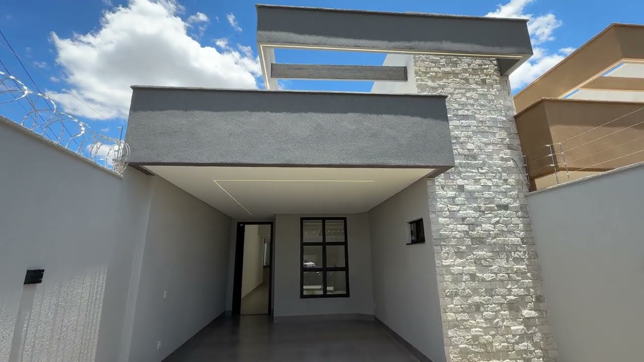 A CASA DE MEIO LOTE MAIS GRANDE QUE VOCÊ JÁ VIU EM GOIÂNIA POR 605.000,00 3quartos 