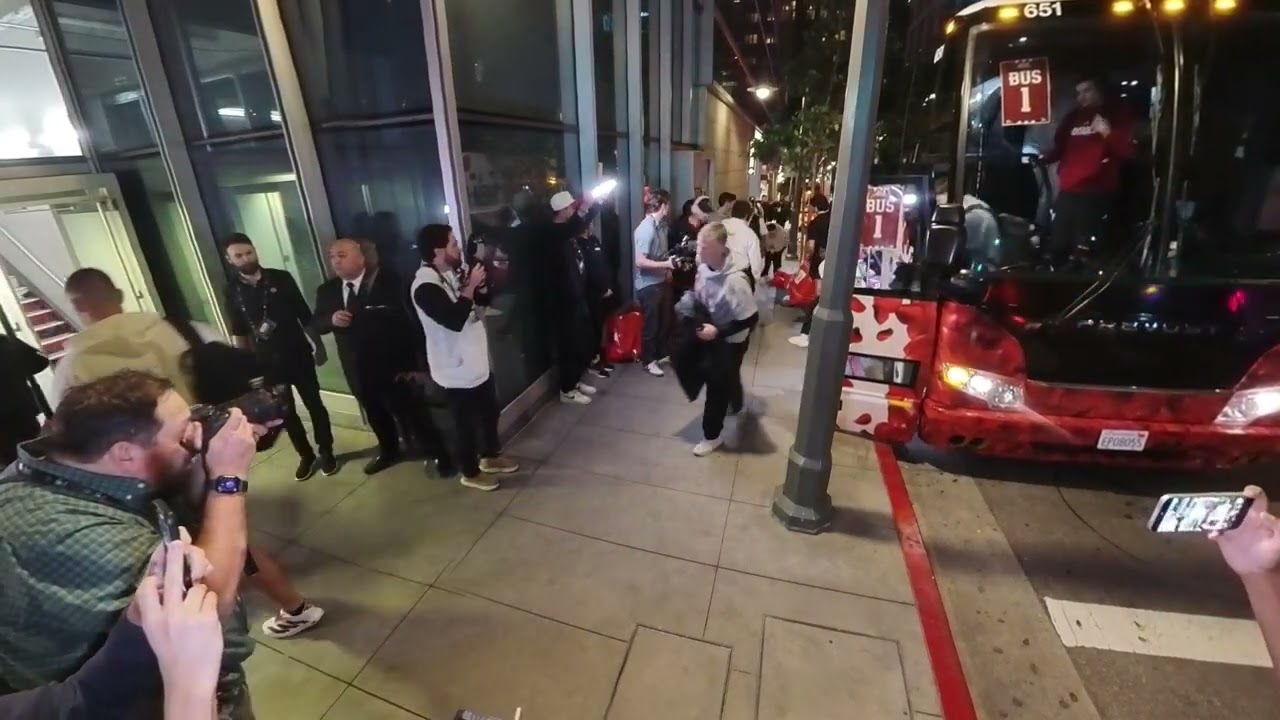IU football arrives in downtown LA for the Rose Bowl