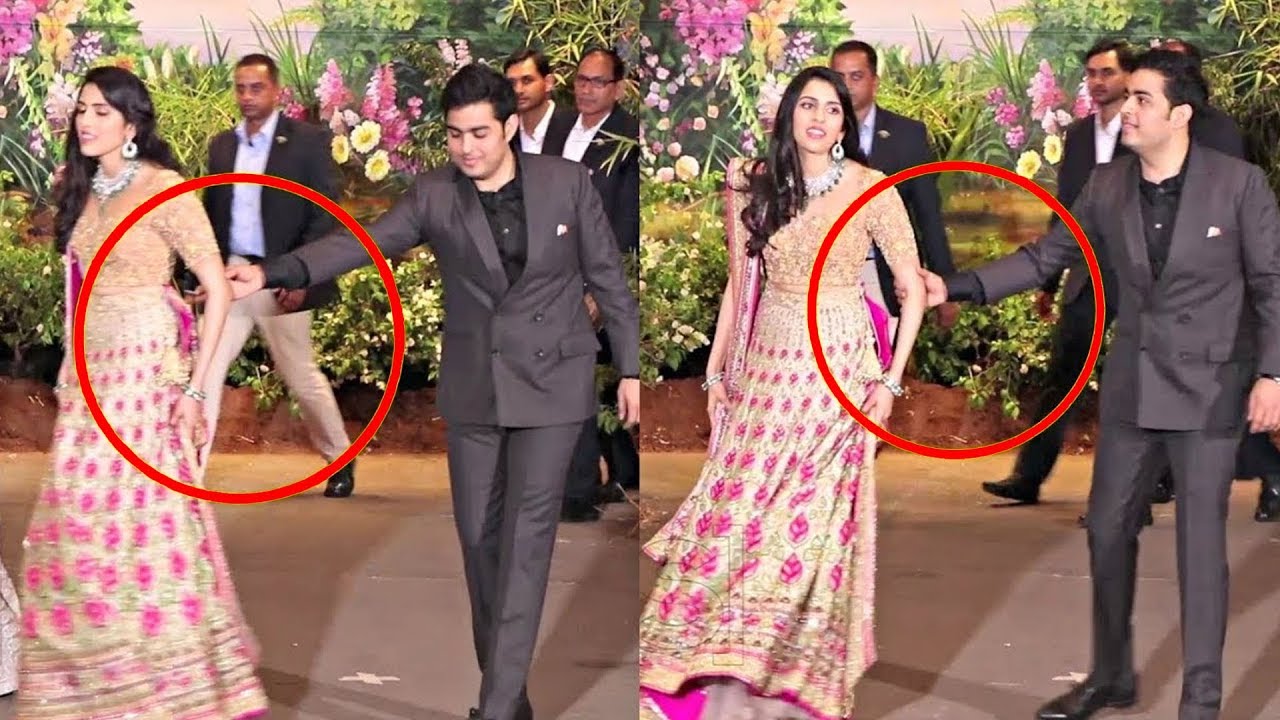 OMG! Akash Ambani Pulls Shloka Mehta At Sonam Kapoor Wedding Video