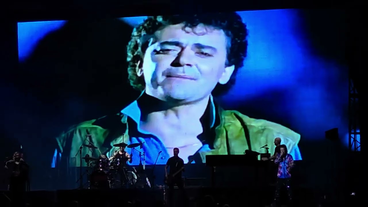 Making Love Out Of Nothing At All - Air Supply El Salvador 