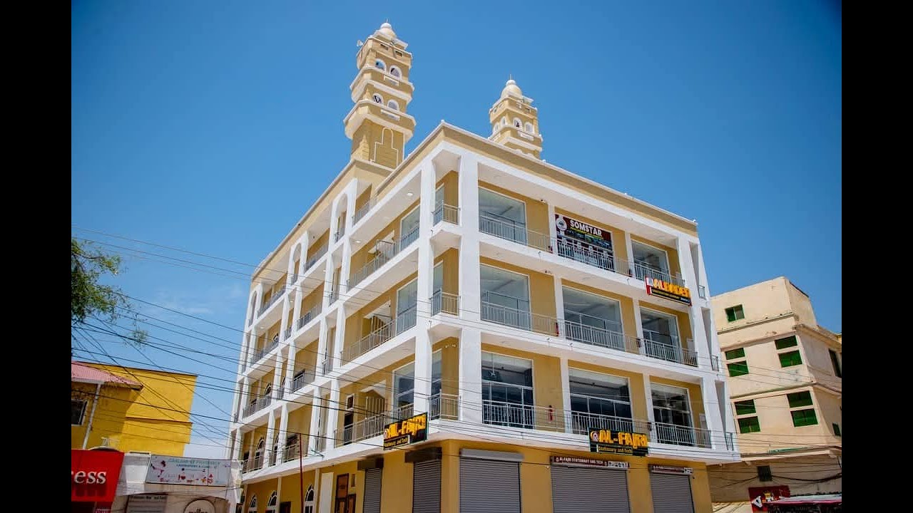 Salaadi Cishaa&rsquo;i ll Masjid Nuur Al-Huda ll Qaari Sheekh Anas.