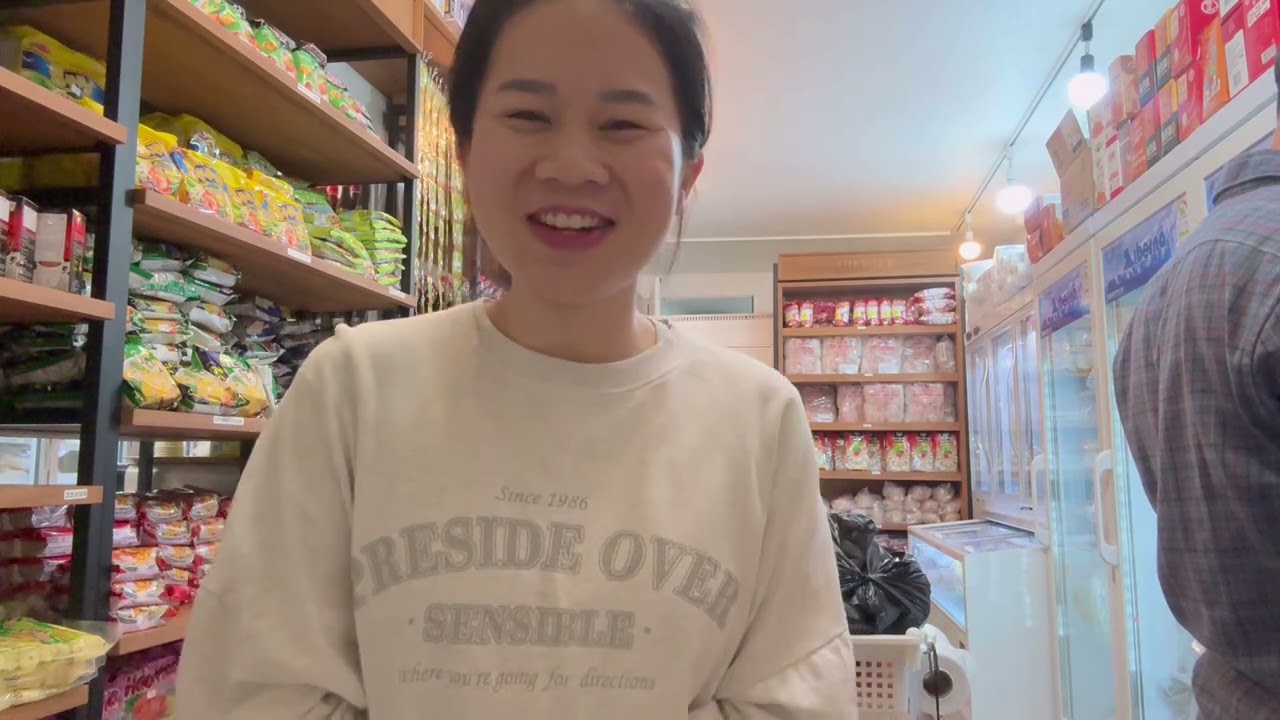 Vợ chồng Kiều Hoon xin lỗi vì vắng mặt đã lâu