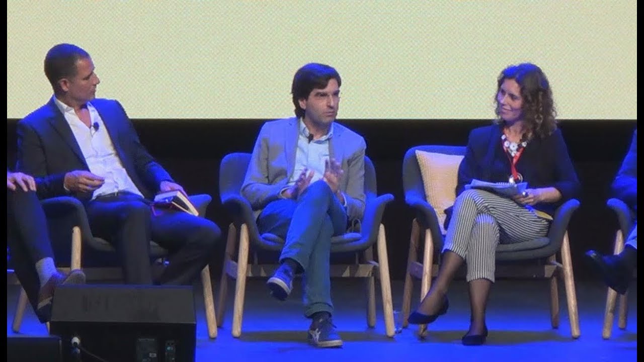 Debate - Os media nos tempos digitais: Ricardo Araújo Pereira, Nuno Artur Silva, Miguel Somsen,...