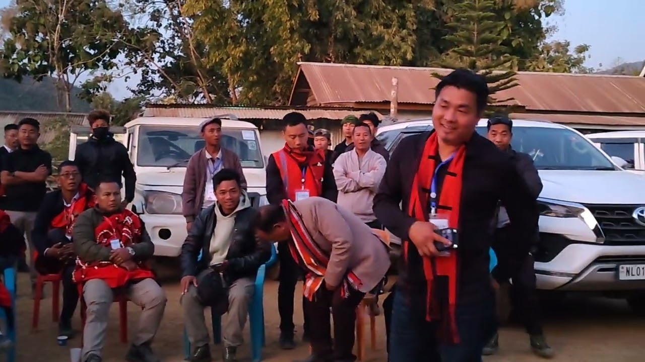 The Yimkhiung tribe visits Litan Displaced people.