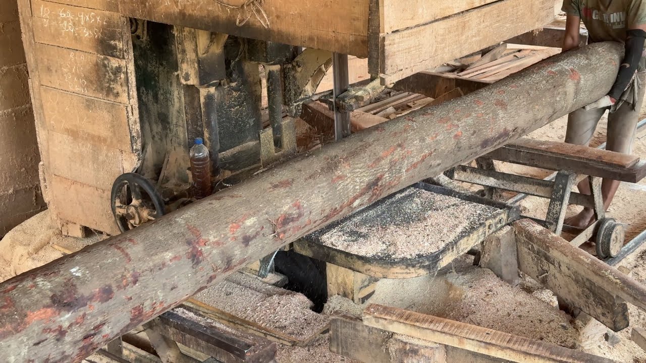 Guide to Cutting 2x20 Wood with Automatic Sawmill Machine