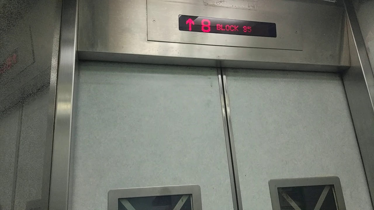 Block 35 Tanglin Halt EM Elevator Lift B