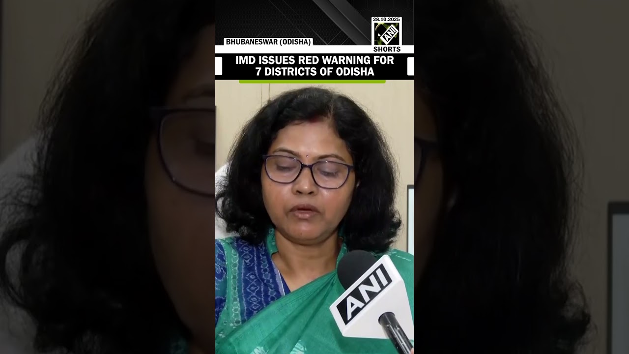 IMD issues red color warning for Odisha&rsquo;s 7 districts after Cyclone Montha intensifies