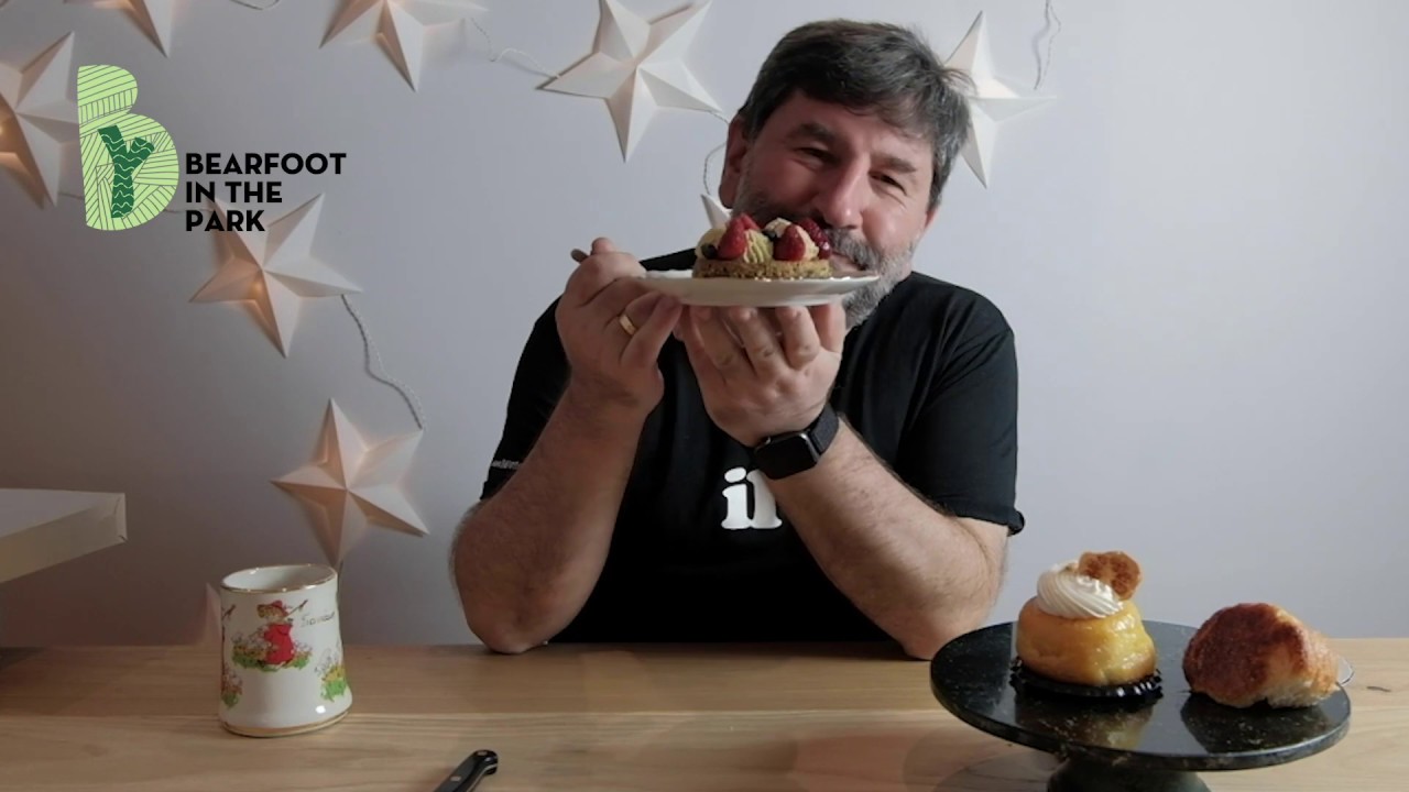 To Kouign Amann από το Pavlov's lab, μια τάρτα με Φιστίκι Αιγίνης και ένας Μπαμπάς.. με ρούμι..