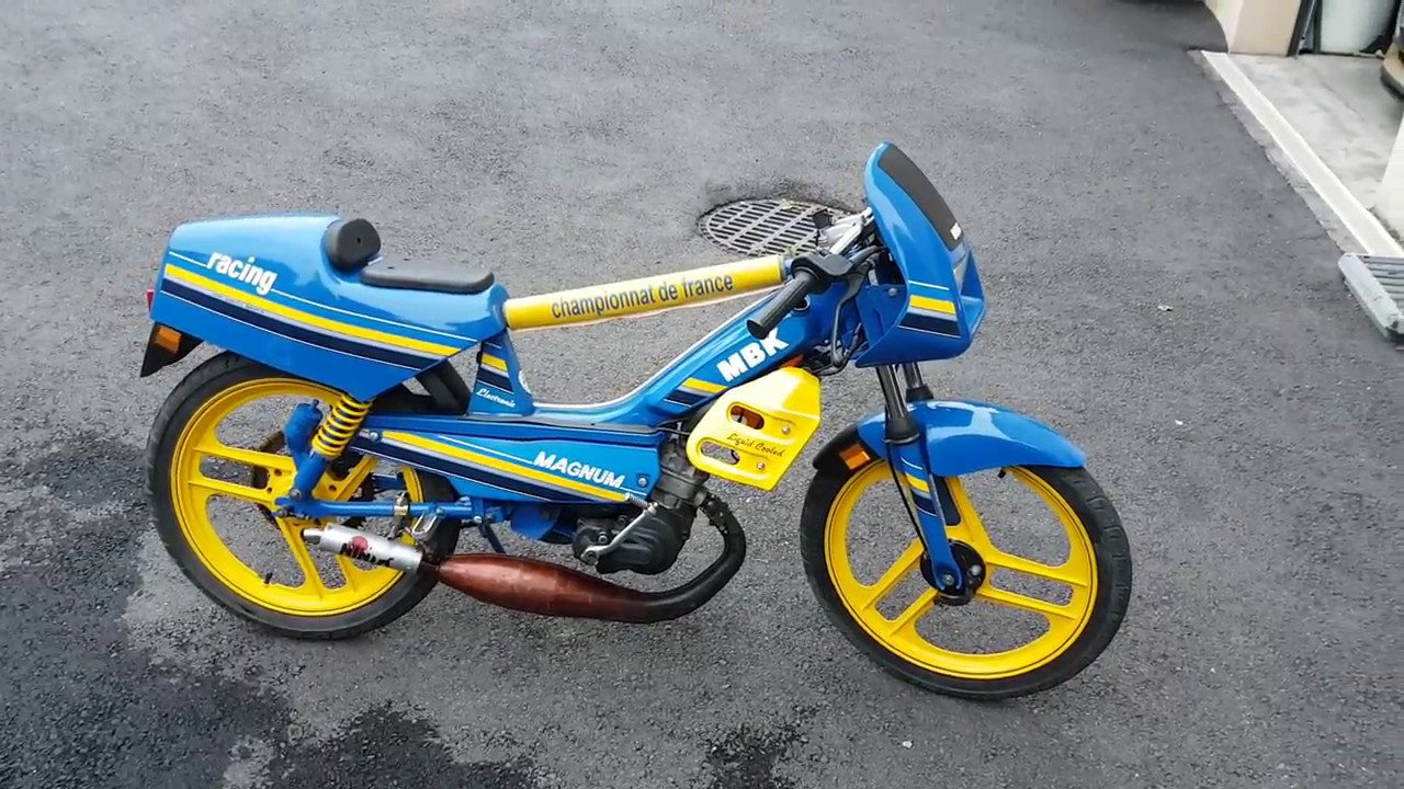Petit d&eacute;poussi&eacute;rage magnum racing 88