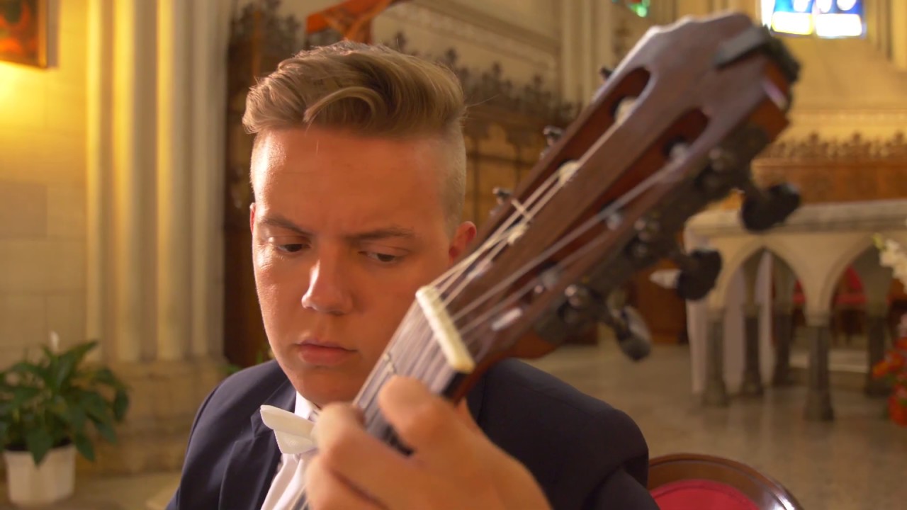 Largo, BWV 1005 - J.S.Bach, performed by Dominik Carevic