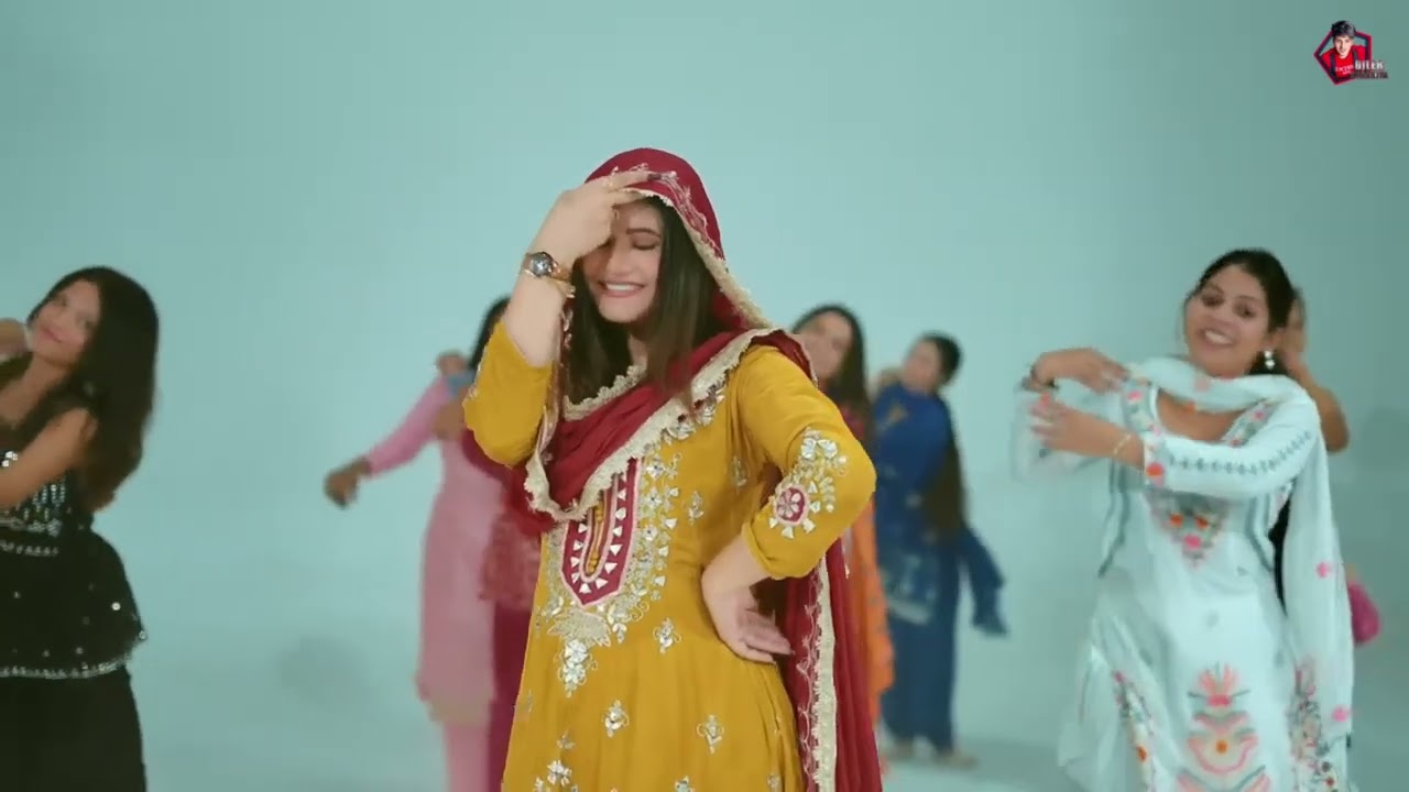 Moto Khada dekhega