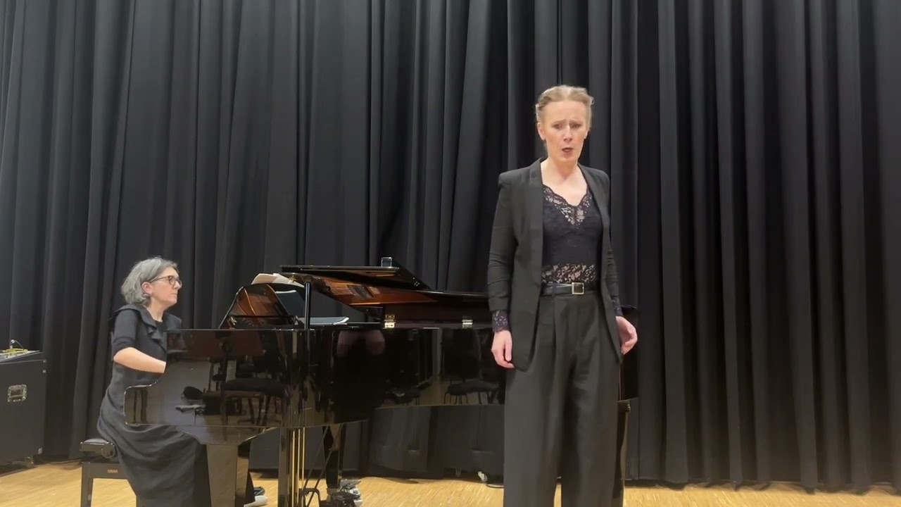 Ella giammai m’amò - Filippo’s aria from Verdi’s Don Carlo (Sam Taskinen, Giulia Glennon)