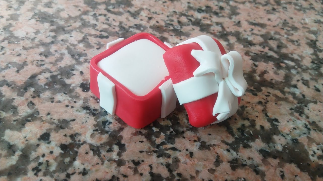 صنع علب الهدايا بعجينة سكر - Boite Cadeau