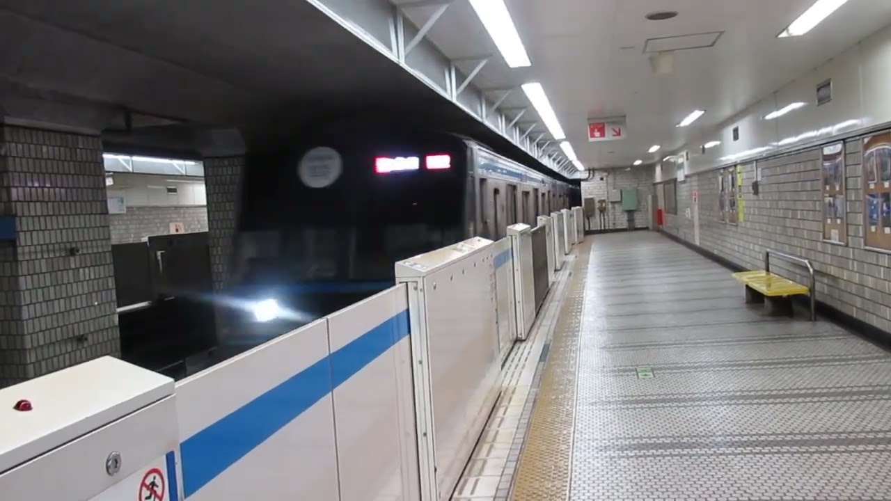 横浜市営地下鉄ブルーライン　3000N形　通過　蒔田駅(B-13)