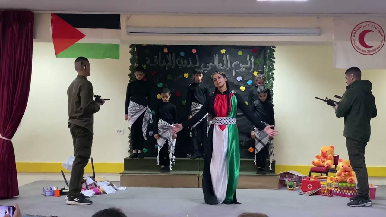 #اعطونا_الطفولة #مدرسة_الصم جمعية_الهلال_الاحمر_الفلسطيني #يوم_المعاق 