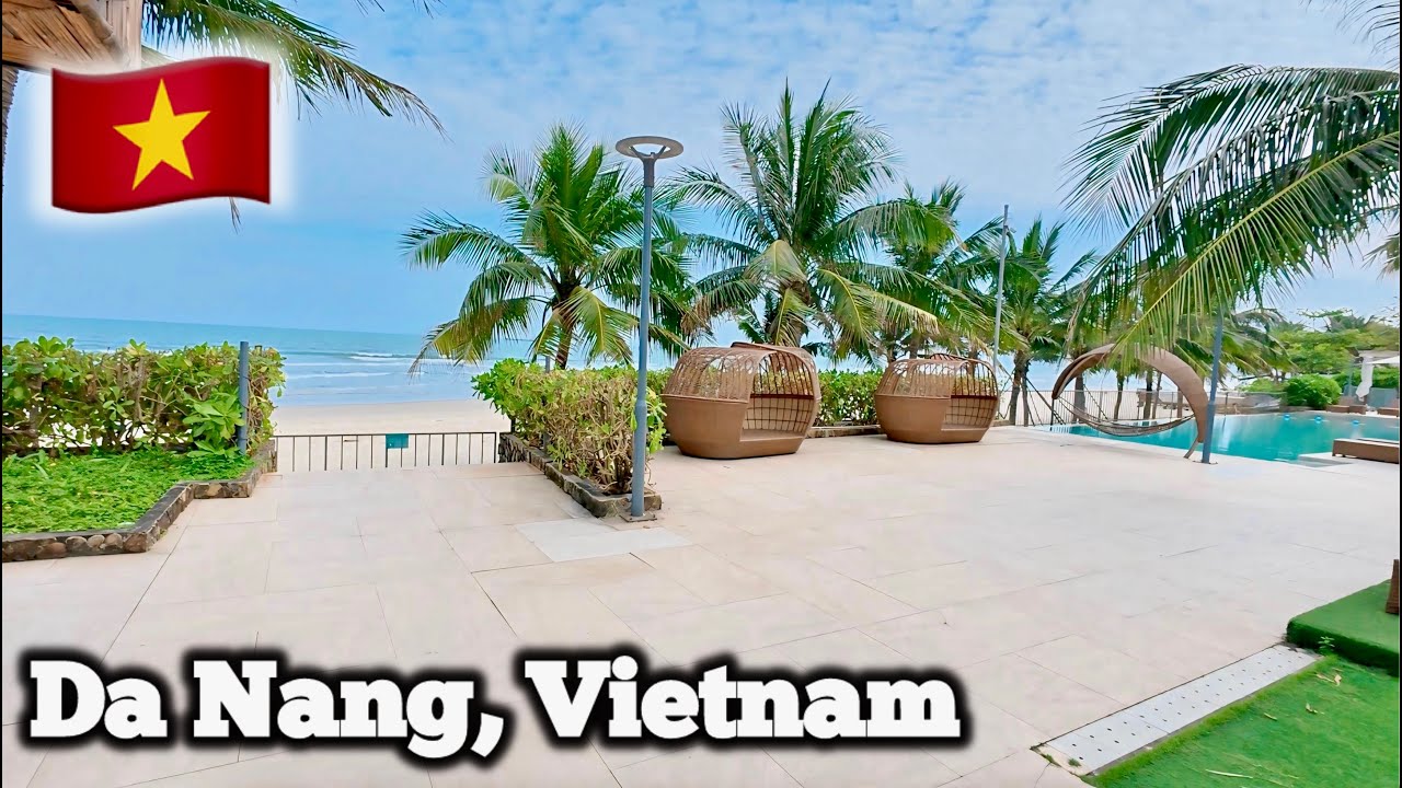 The Lonely Beach Part of Da Nang, Vietnam 🇻🇳