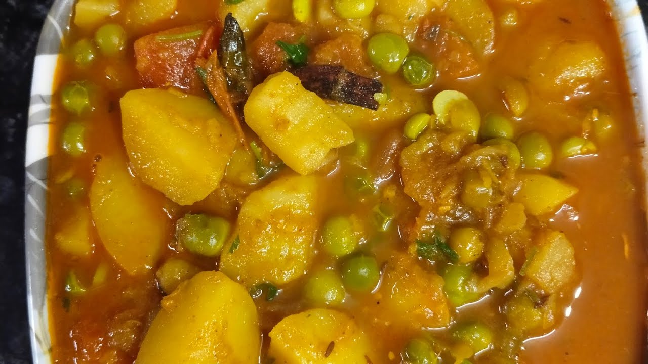 आज के लंच में बनाया देसी तरीके से आलू मटर की सब्जी। Aloo matar ki sabji।