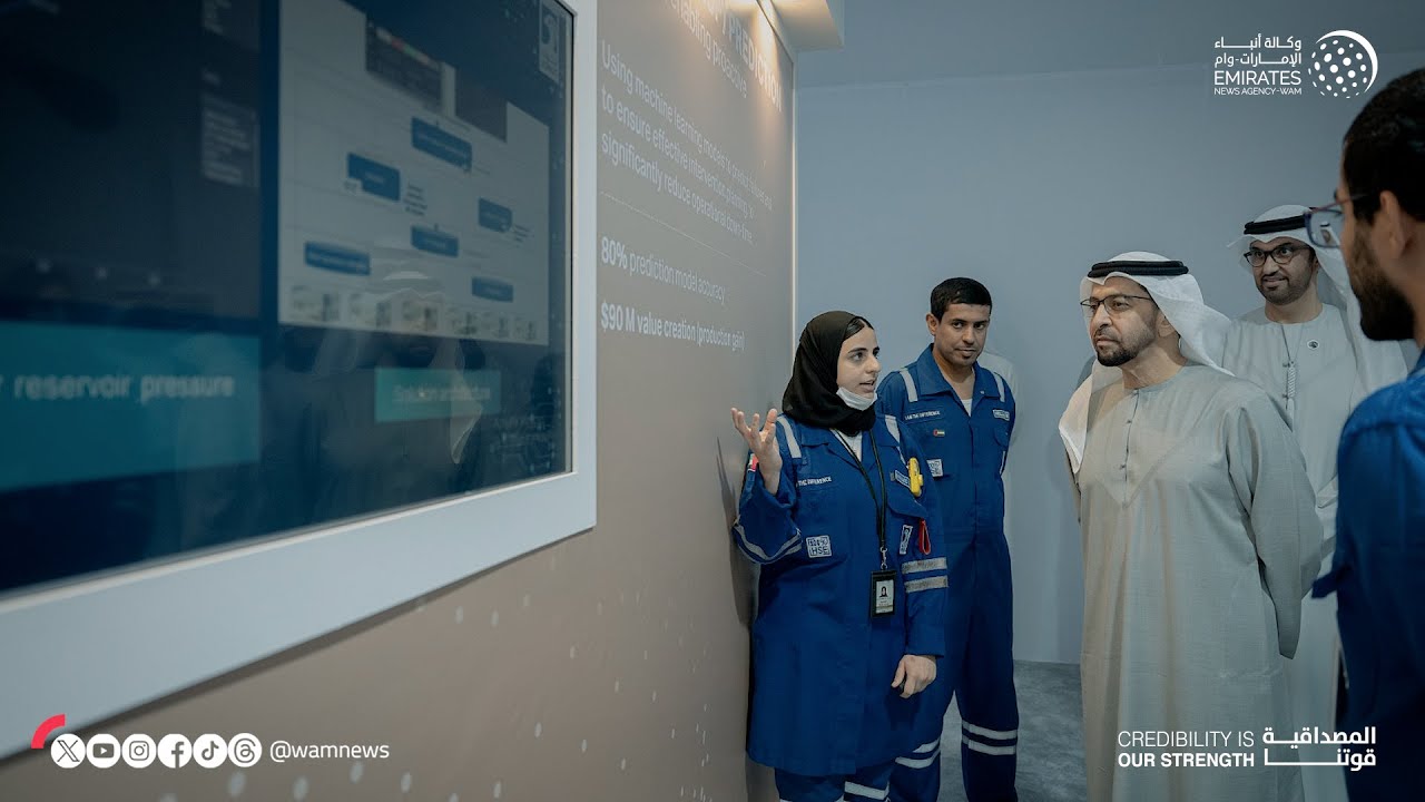 حمدان بن زايد يزور حقل 