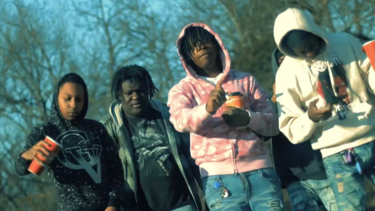 Trapoutliterrio- OFFENSE (Official Video)  Shot By BandooFilmz