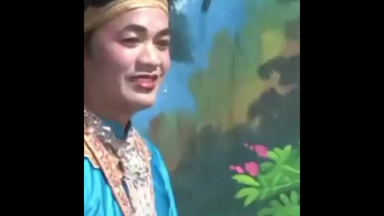 ផ្នូរបីលើដីតែមួយ ( ដុំ3 )
