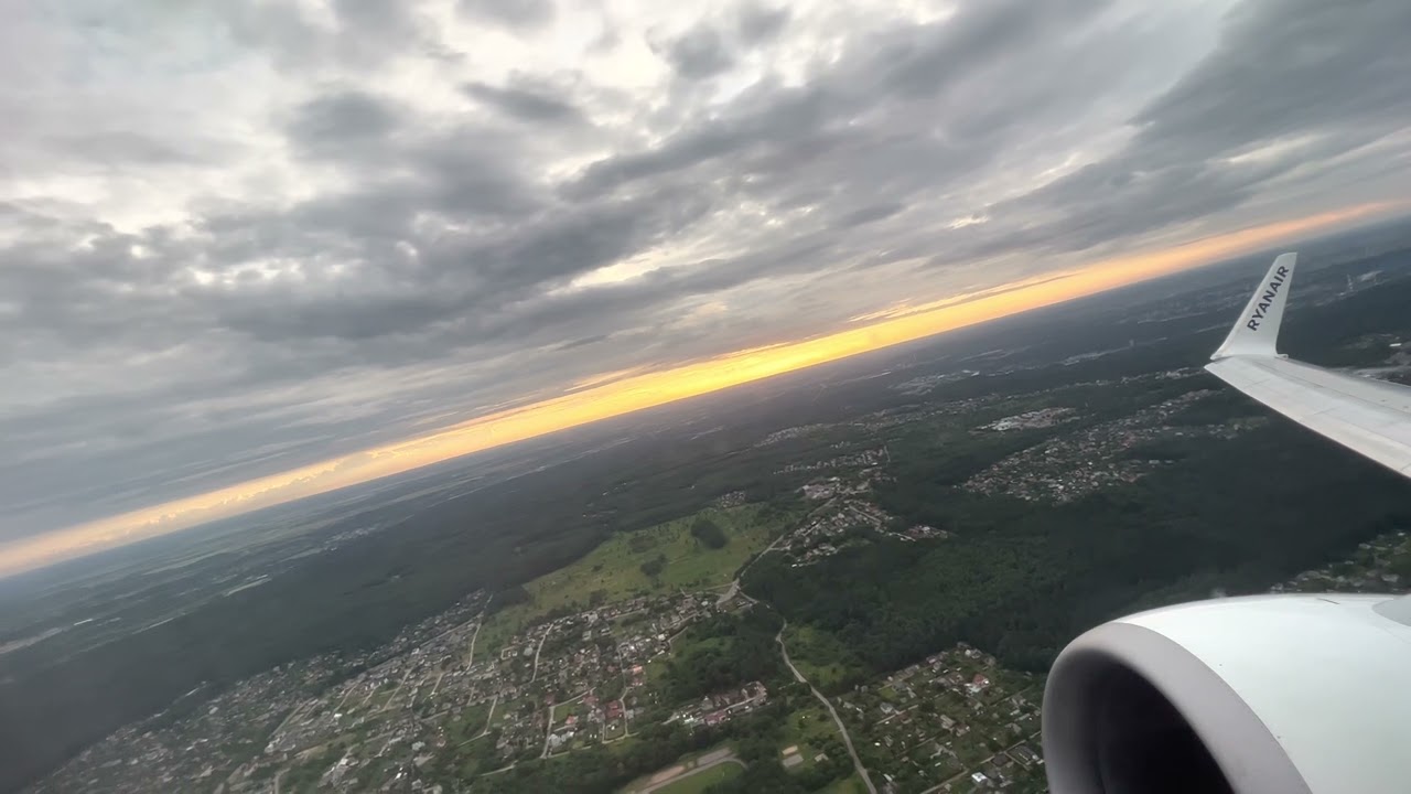 Ryanair Boeing 737 Takeoff - Vilnius (LT) to Billund (DK) July 2022