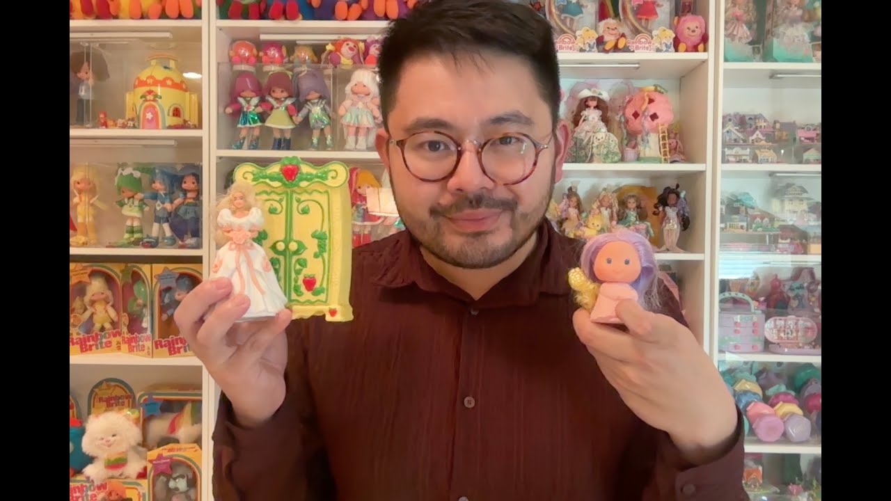 Vintage Girl Toys Haul: McDonald's Barbie; Lady Lovely Locks Peeks;  Strawberry Shortcake Furniture!