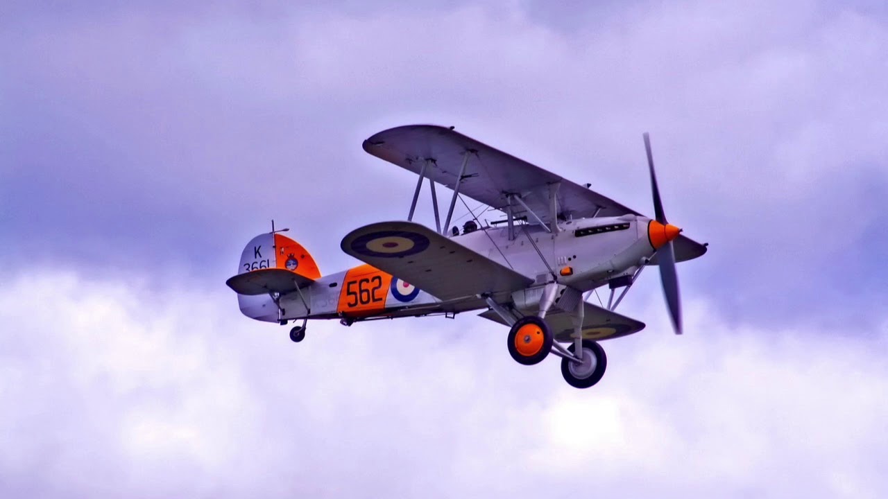 Propeller Plane With Communications Sound Effect