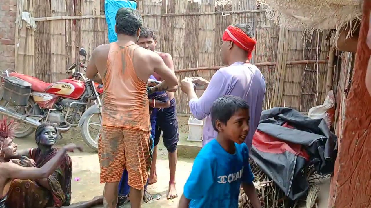 Happy Holi Bihar ka holi janipur Gaon ka video hai 