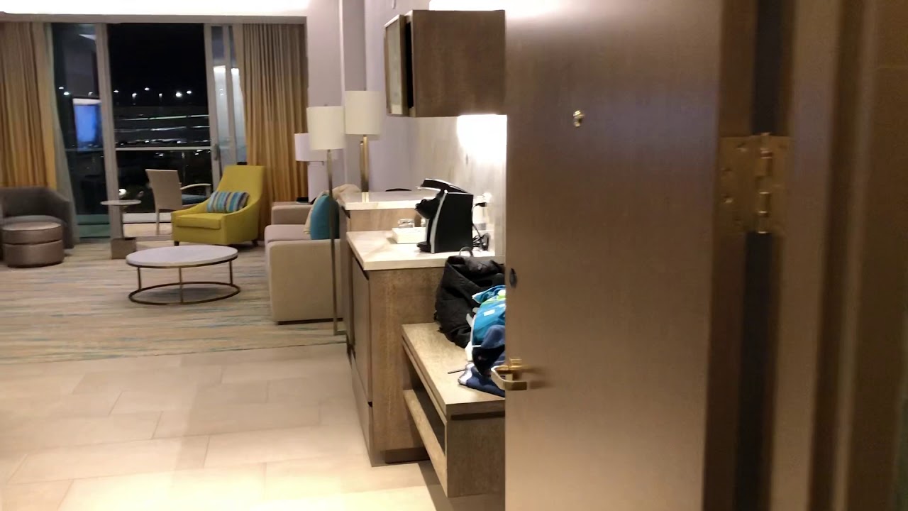 Hard Rock Hollywood suite