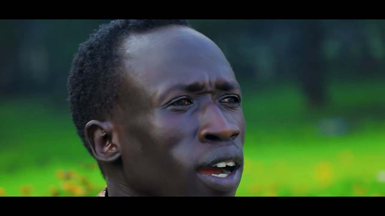 Ɛ jin köt koor kuoth nhial(official video)
