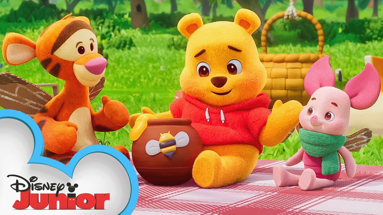Playdate with Winnie the Pooh | Piglet, Tigger and the Cardboard Box | Episode 4 | @disneyjr