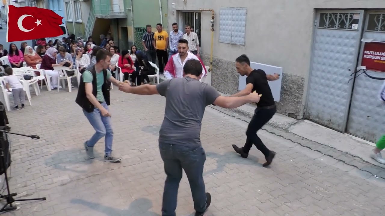 Kütahya Merkez Gaybiefendi Mahallesi Asker Eğlencesi İzlemeye Doyamacaksınız ....