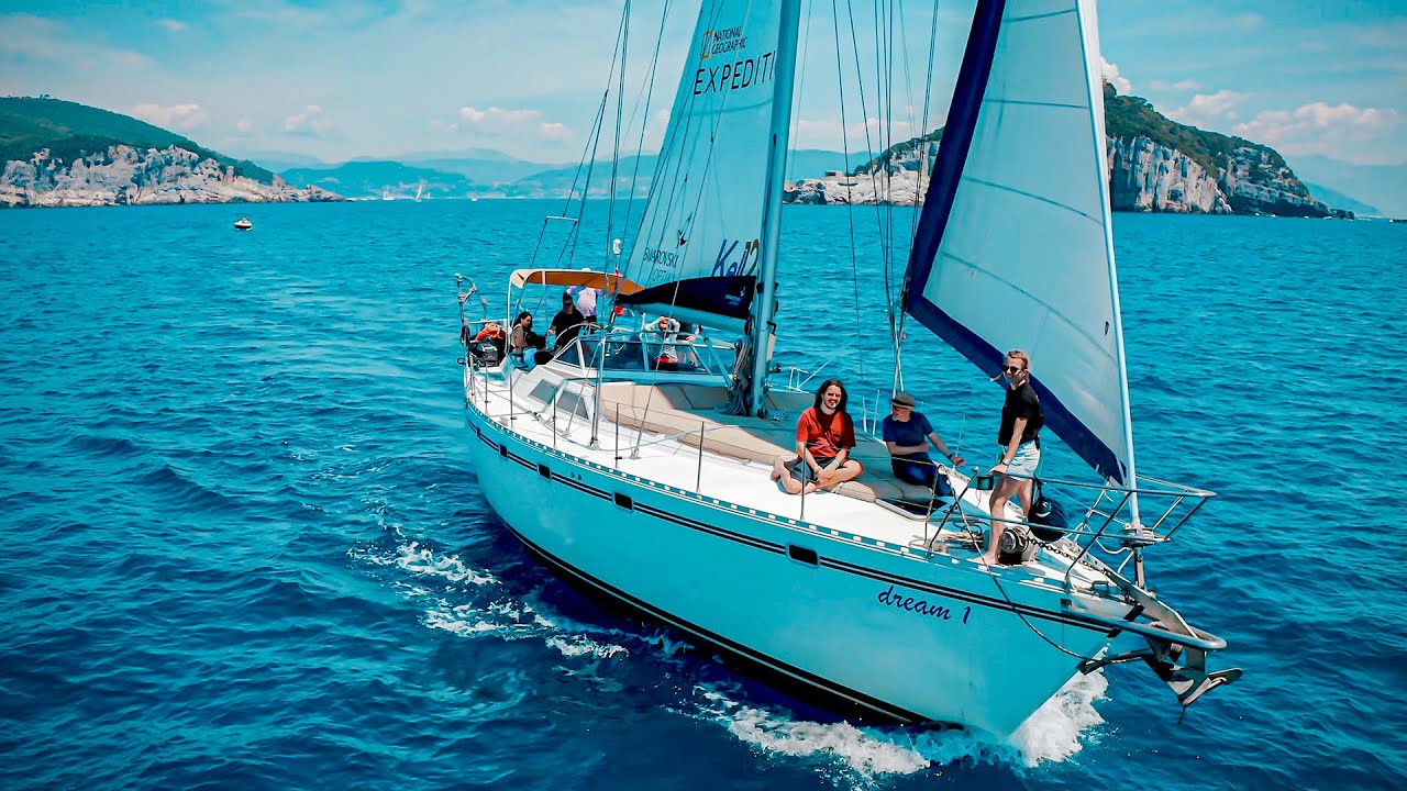 in barca a vela alle Cinque Terre ⛵️
