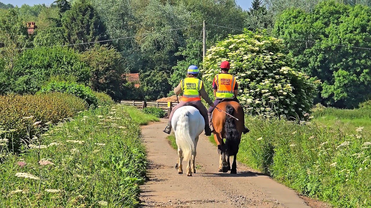 Nobottle Road Circular 7/10 Walking from Muscott to Brockhall Village