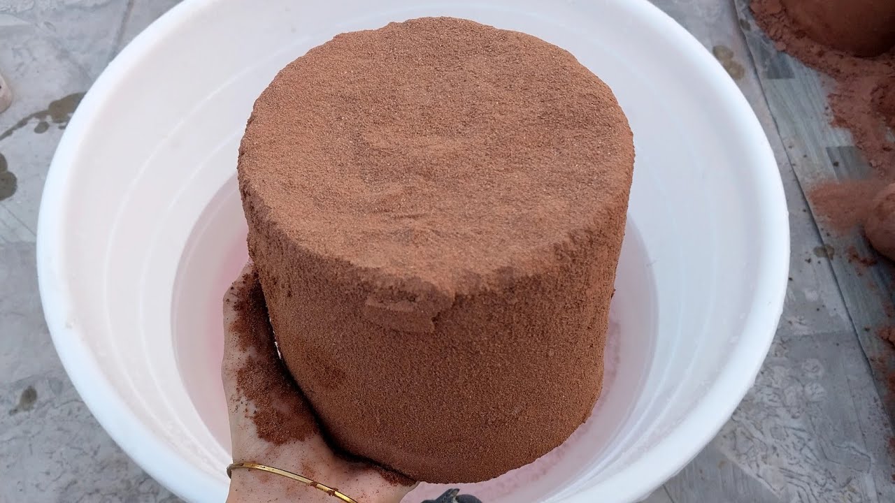 Red sand damp bucket shapes Crumbling in Water ❤️