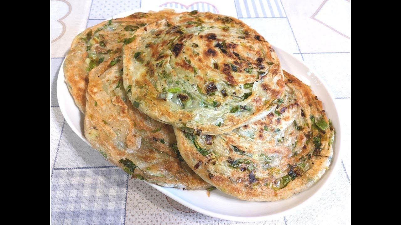 Galettes feuilletées oignon vert persil /Placinte cu verdeata/Flatbreads w/ greens/Лепёшки с зеленью