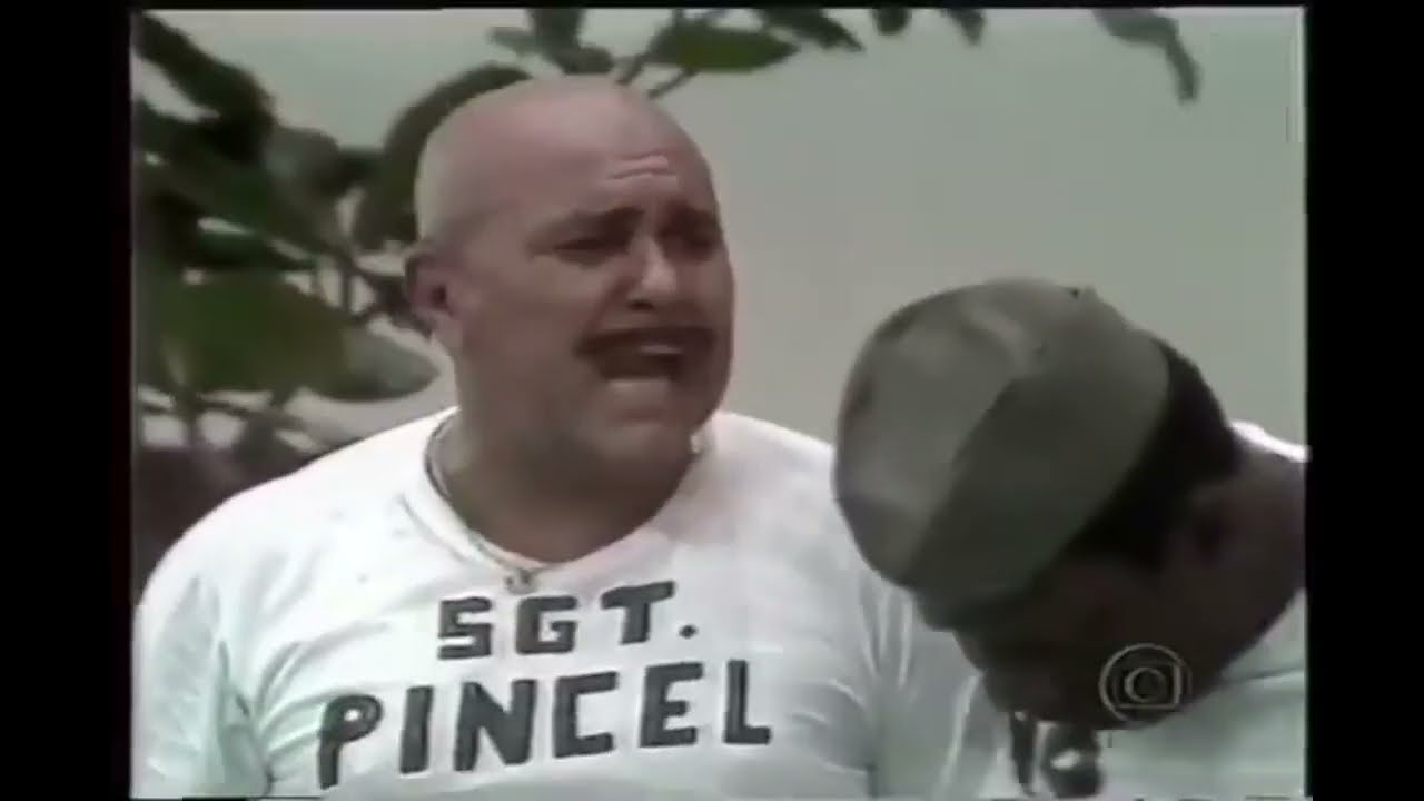 OS TRAPALHÕES AS TRAPALHADAS NO QUARTEL APRESENTANDO O SARGENTO PINCEL!