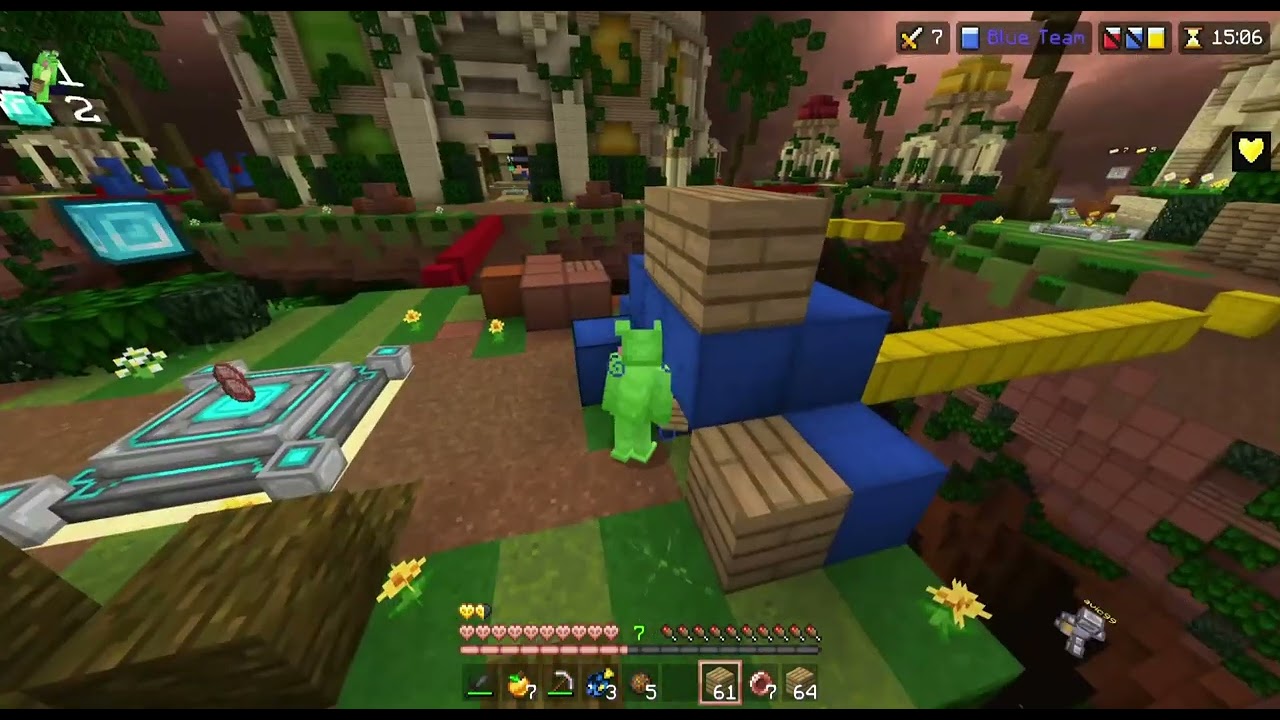 Playing Bedwars Squads without armor until I lose