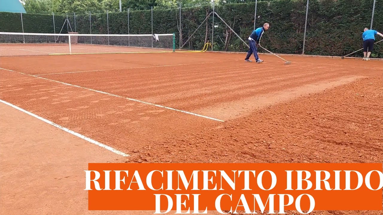 Il fai da te allo stato puro. Nuovo rifacimento, stavolta ibrido, del campo in terra rossa.