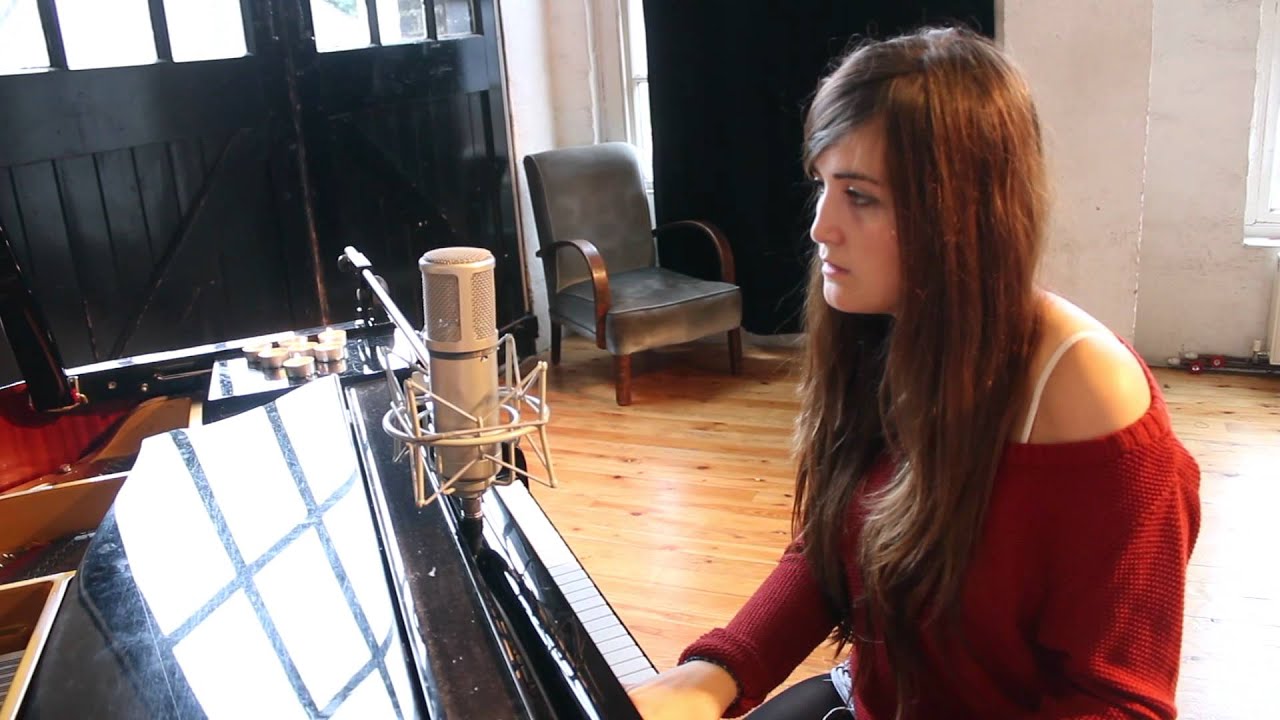 Lauren Aquilina | Wonder (Live) - The Piano Sessions