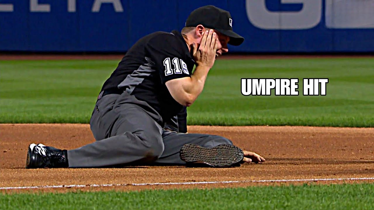 MLB  | UMPIRE HIT