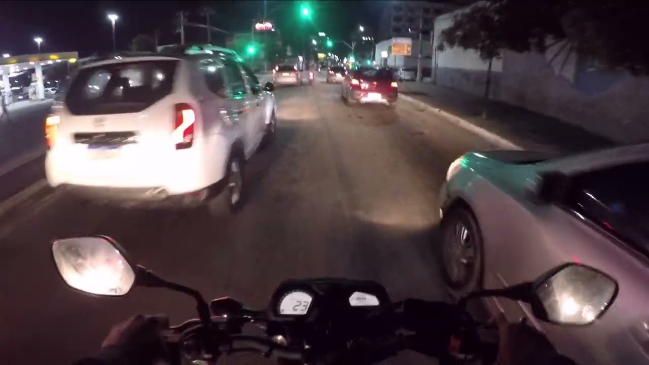Passeio Noturno em Cabo Frio de CB 650F