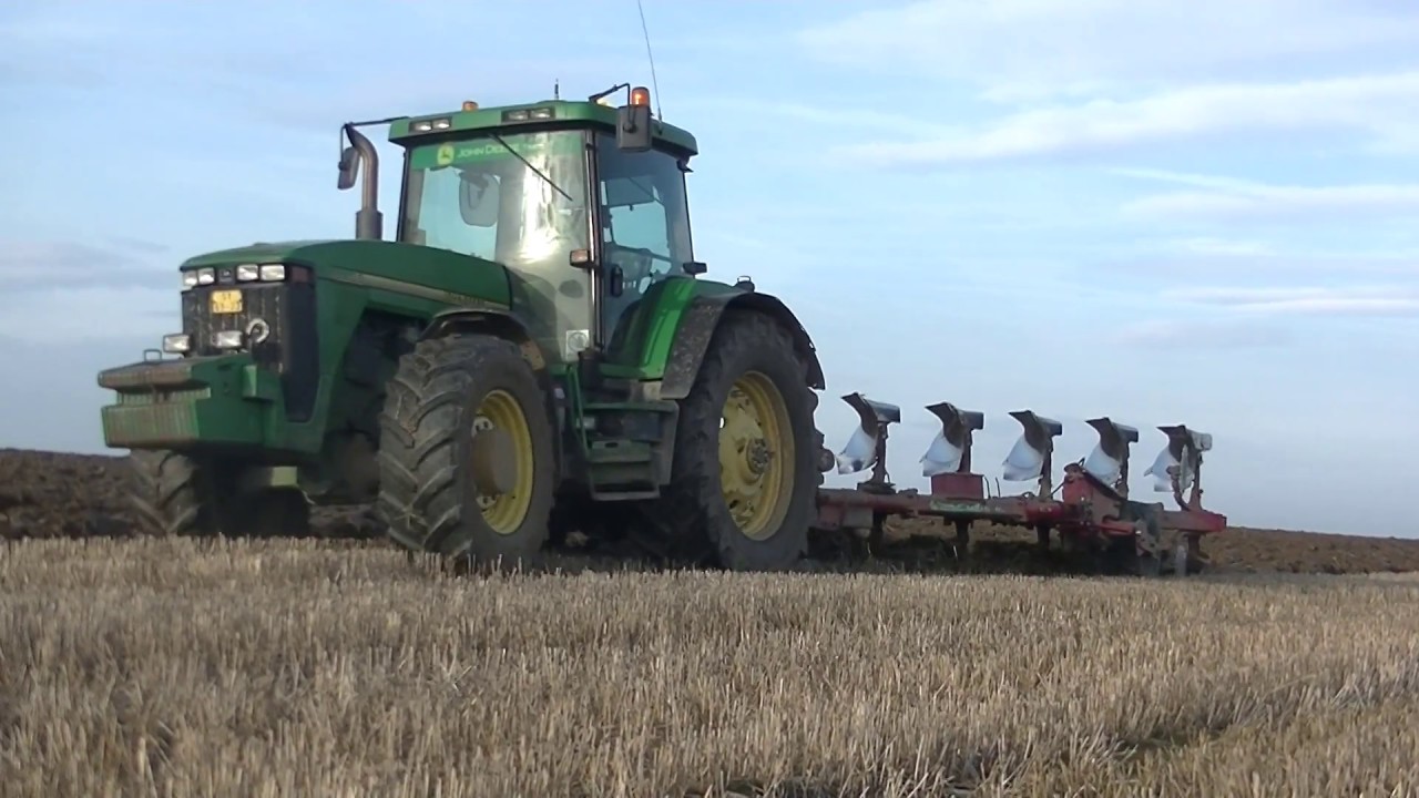Orba s John Deere 8200